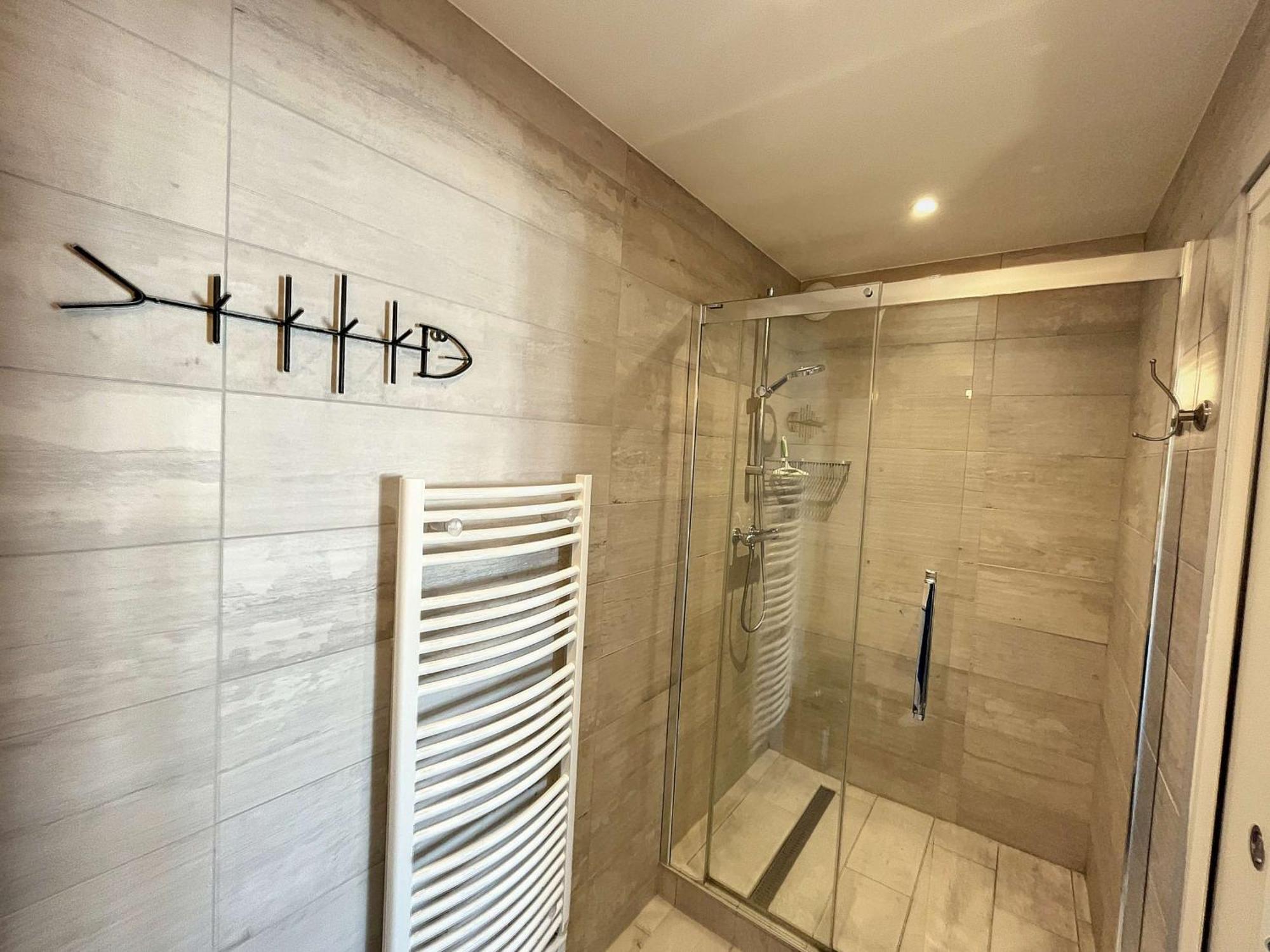 Duplex De Standing En Centre-Ville Avec Parking, Proche Port Et Plage - Fr-1-361-377 กรองวิลล์ ภายนอก รูปภาพ